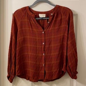 Universal Thread Shirt